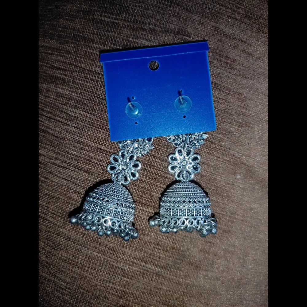 Silver Oxidized Jhumka Earrings - Picture 9 of 9
